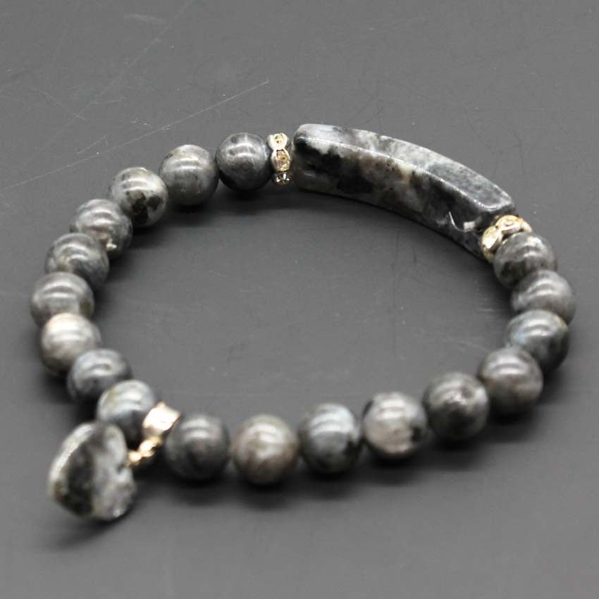 Love Pendant Natural Crystal Stone Bracelet Jewelry | Luxury Home Accessories | Heulog Glow