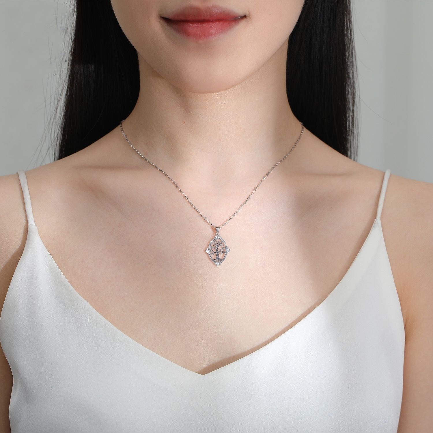 Lucky Tree Necklace Female Clavicle Chain Valentine's Day Gift | Luxury Home Accessories | Heulog Glow