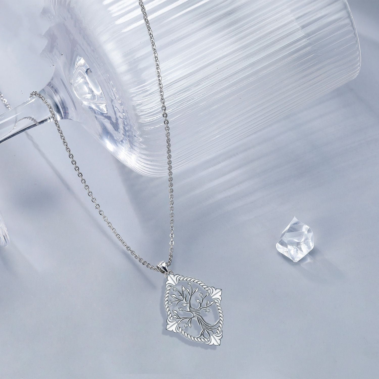 Lucky Tree Necklace Female Clavicle Chain Valentine's Day Gift | Luxury Home Accessories | Heulog Glow