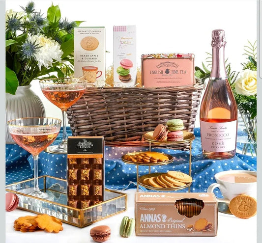Luxury Prosecco, Chocolate & Sweet Hamper | Luxury Home Accessories | Heulog Glow