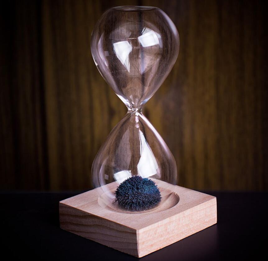 Magnetic Time Hourglass | Luxury Home Accessories | Heulog Glow