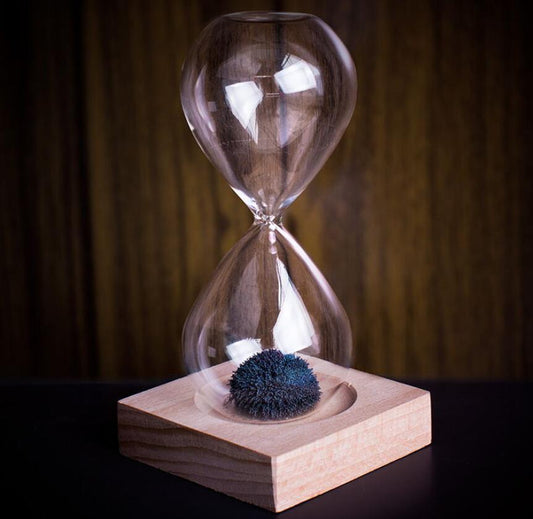 Magnetic Time Hourglass | Luxury Home Accessories | Heulog Glow