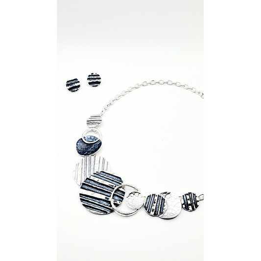 Abstract Disc Necklace & Earrings Set