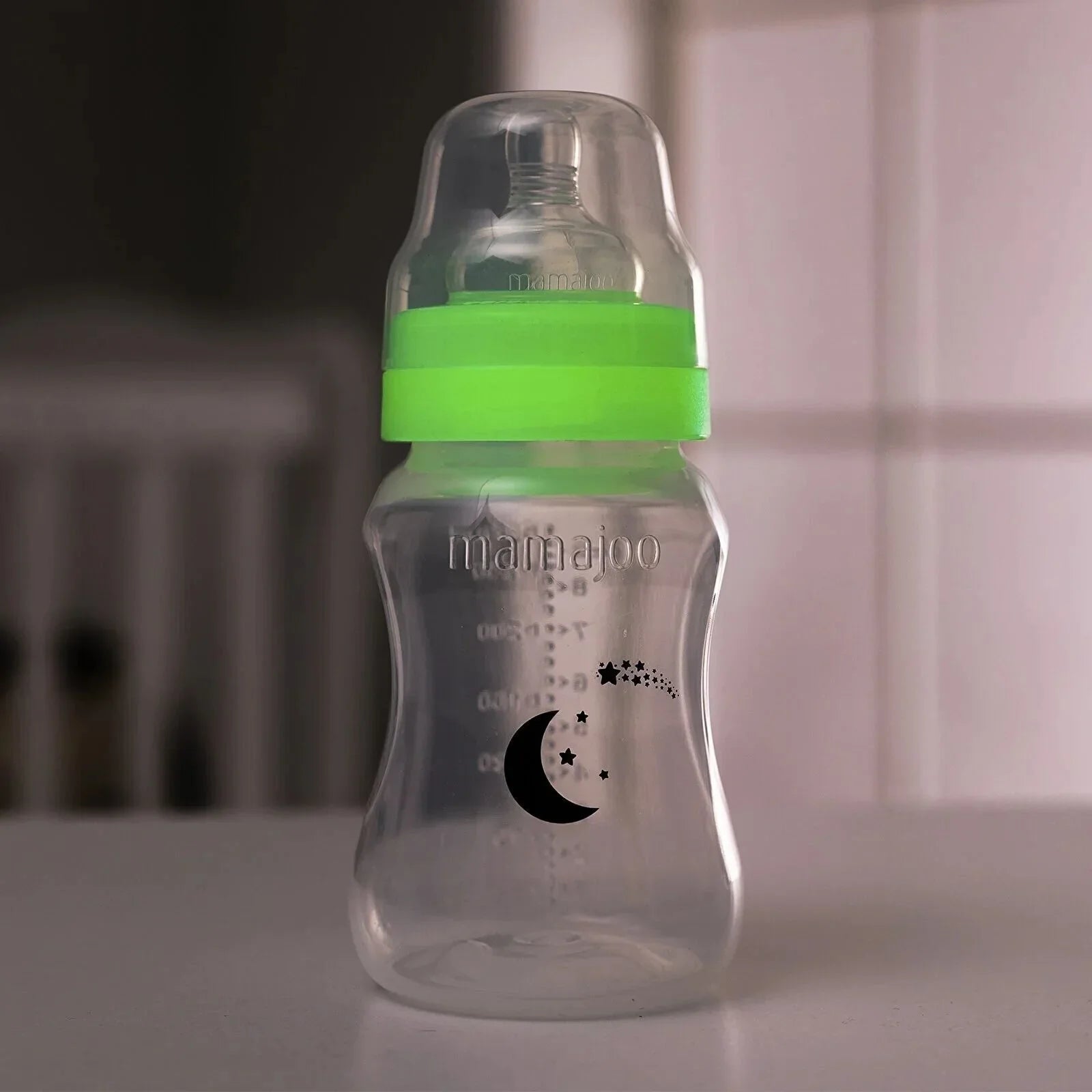 Mamajoo Anti-Colic Glow PP Baby Bottle 6+ months 250ml | Luxury Home Accessories | Heulog Glow