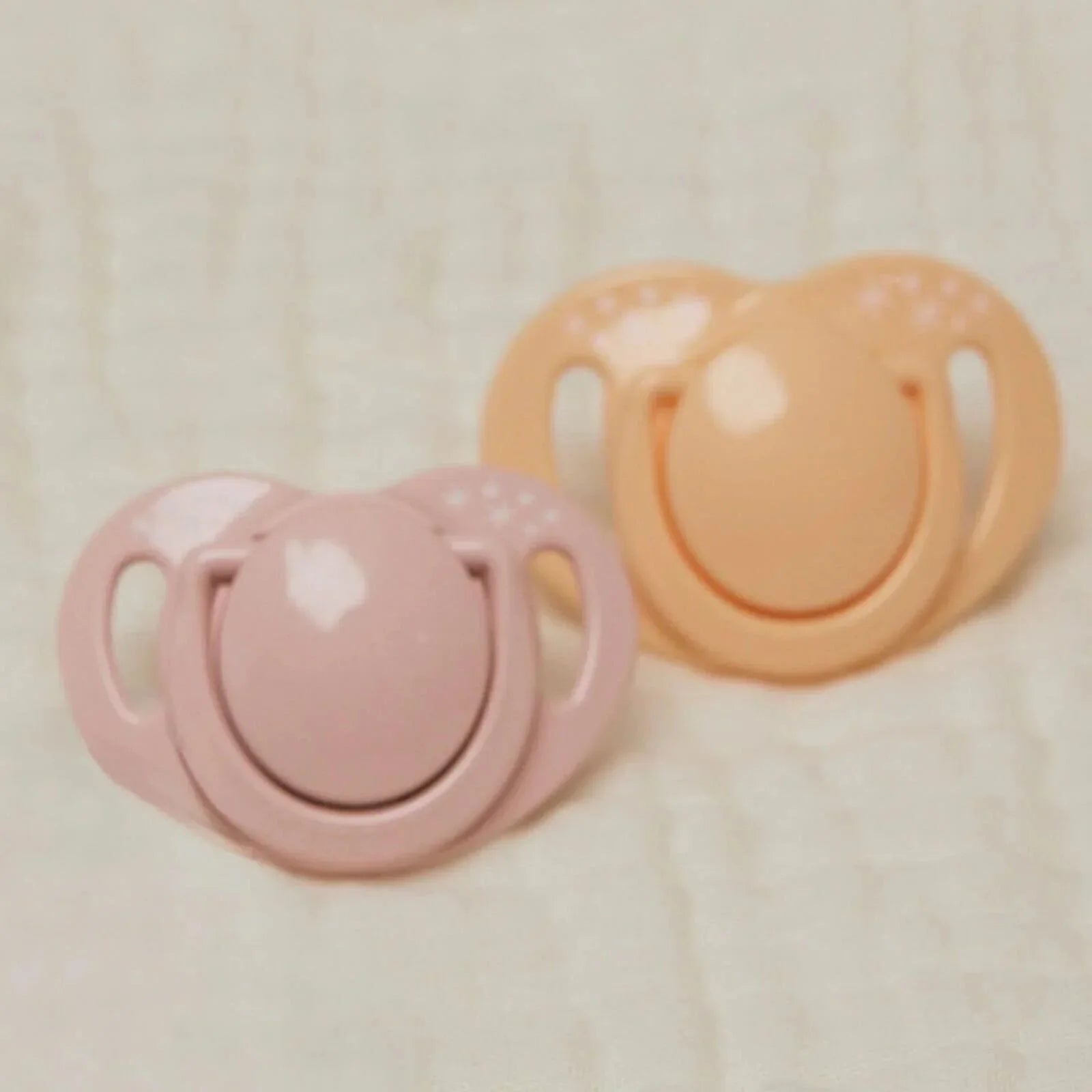 Mamajoo Orthodontic Soothers with Steriliser Box 6+ months Pack of 2 - Powder Pink & Blush | Luxury Home Accessories | Heulog Glow
