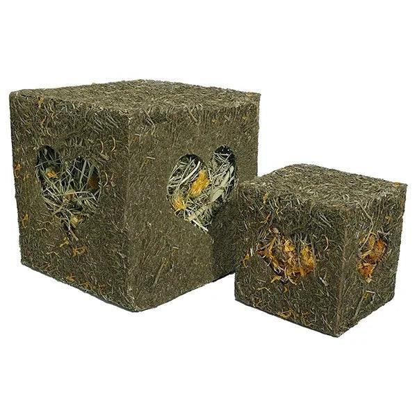 Meadow Hay Cube Medium | Luxury Home Accessories | Heulog Glow