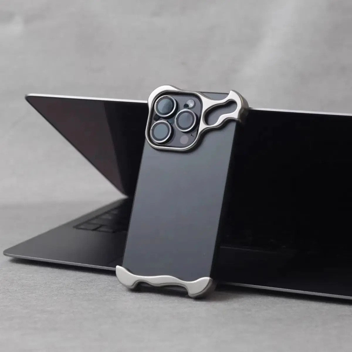 Metal Corner Pad Drop-resistant Phone Case | Luxury Home Accessories | Heulog Glow