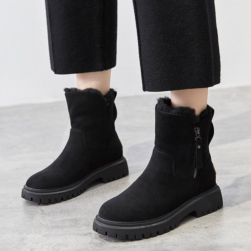 Middle Tube Plush Warm Cotton Shoes Leather And Fur Integrated Winter Women's Boots | Luxury Home Accessories | Heulog Glow