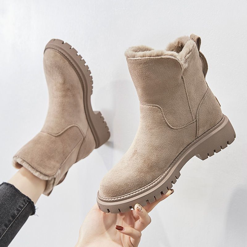 Middle Tube Plush Warm Cotton Shoes Leather And Fur Integrated Winter Women's Boots | Luxury Home Accessories | Heulog Glow
