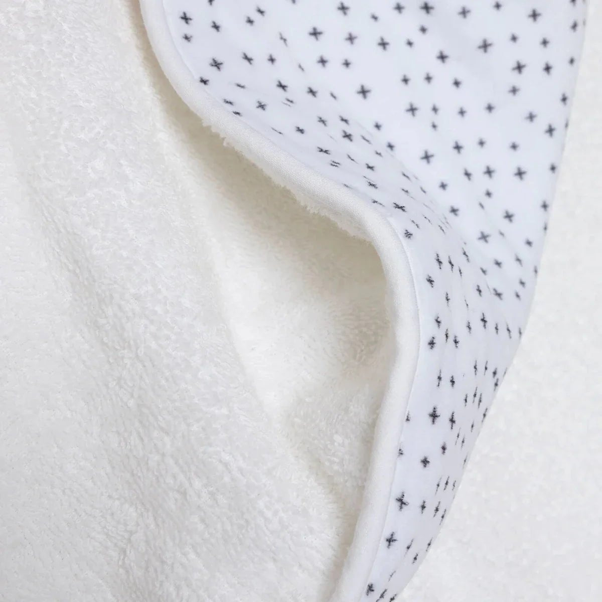 Mollia Baby Towel Girls - White | Luxury Home Accessories | Heulog Glow