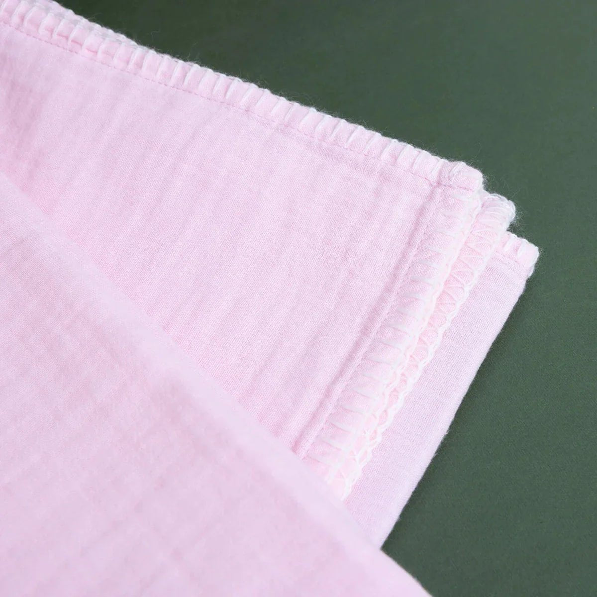 Mollia Unisex Muslin Blanket - Pink | Luxury Home Accessories | Heulog Glow
