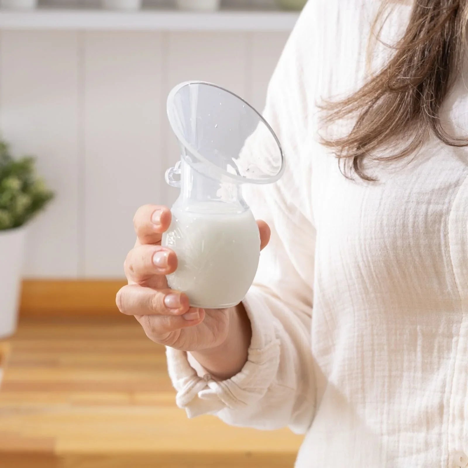 Mooma Kindy Silicone Breast Pump | Luxury Home Accessories | Heulog Glow