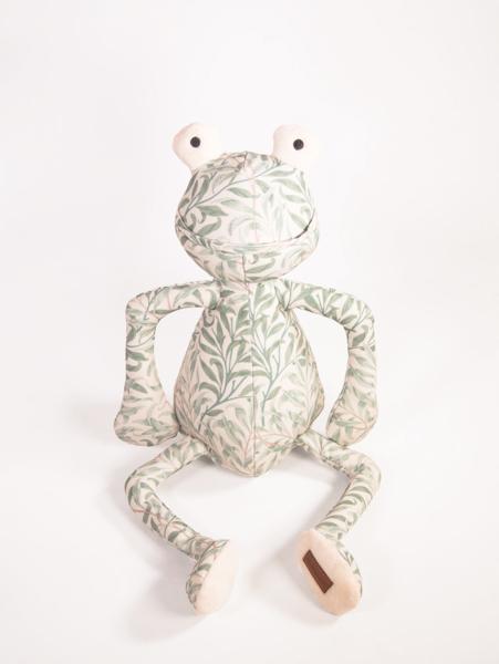 Morris & Co Willow Bough Print Frog Dog Toy | Luxury Home Accessories | Heulog Glow