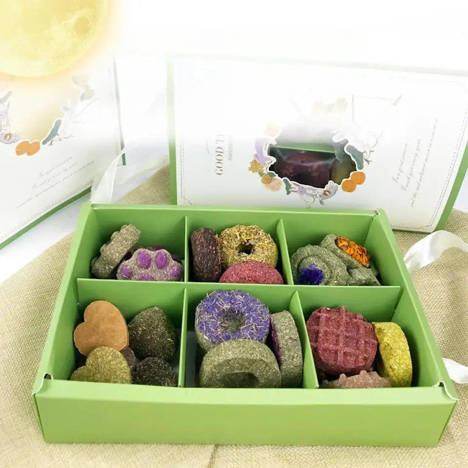 Natural Grass Chew Toys for Small Pets – Hamster, Rabbit, Guinea Pig Molar Snacks | Luxury Home Accessories | Heulog Glow