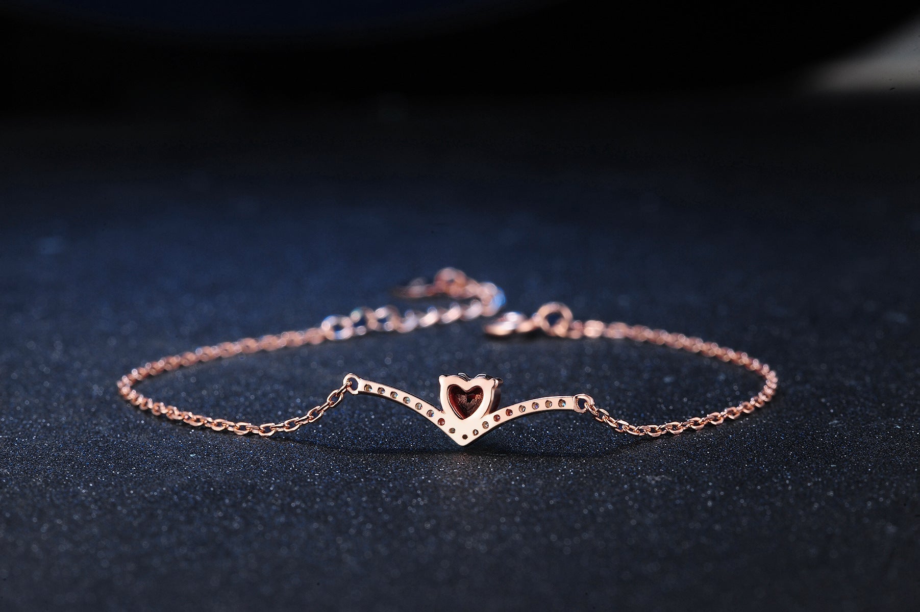 Natural heart shaped red pomegranate bracelet | Luxury Home Accessories | Heulog Glow