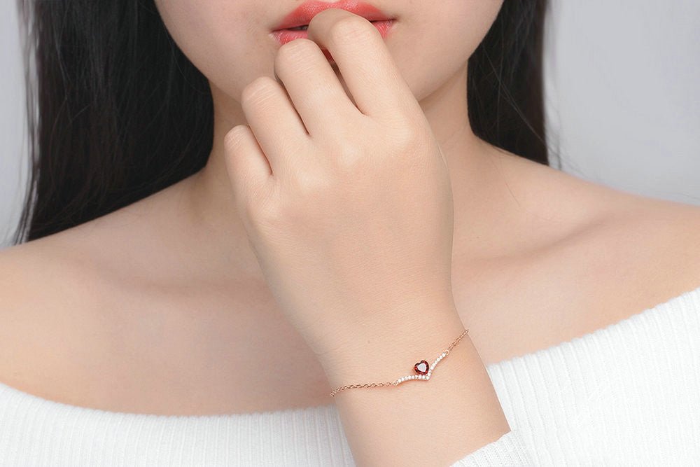 Natural heart shaped red pomegranate bracelet | Luxury Home Accessories | Heulog Glow