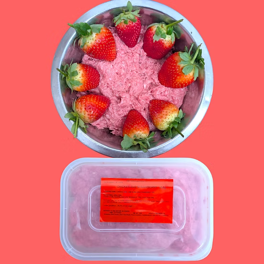 Northern Raw Feeds - Chicken & Strawberry - 454g | Luxury Home Accessories | Heulog Glow