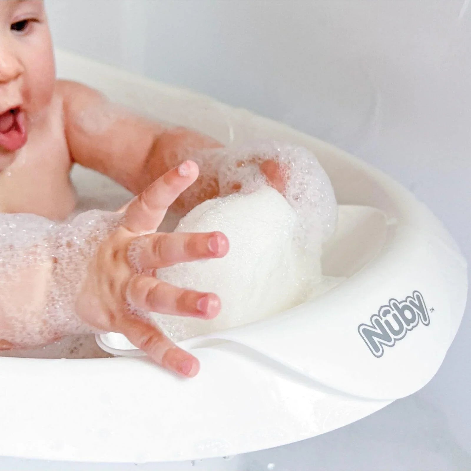 Nuby Sit Me Up Baby Bath | Luxury Home Accessories | Heulog Glow