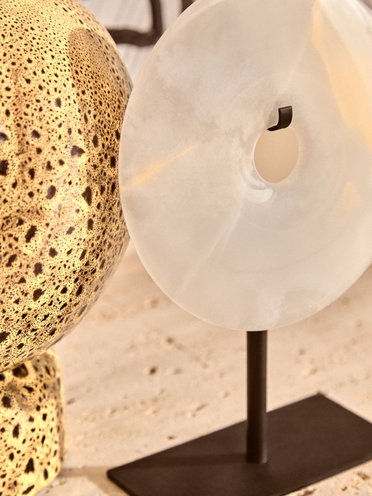 Oleena Extra Small Round Dia 15cm Onyx Disc Sculpture | Luxury Home Accessories | Heulog Glow