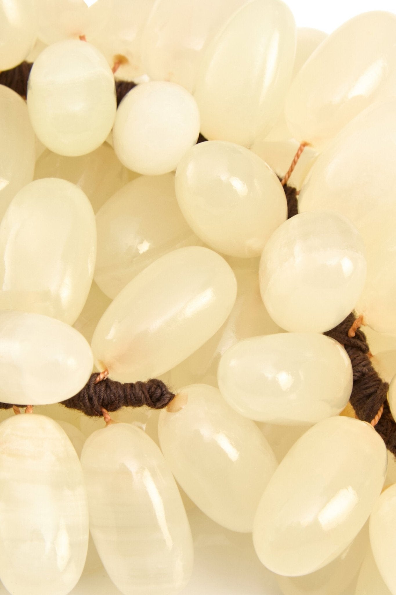 Oleena Large White Onyx Decorative 100 Grapes | Luxury Home Accessories | Heulog Glow