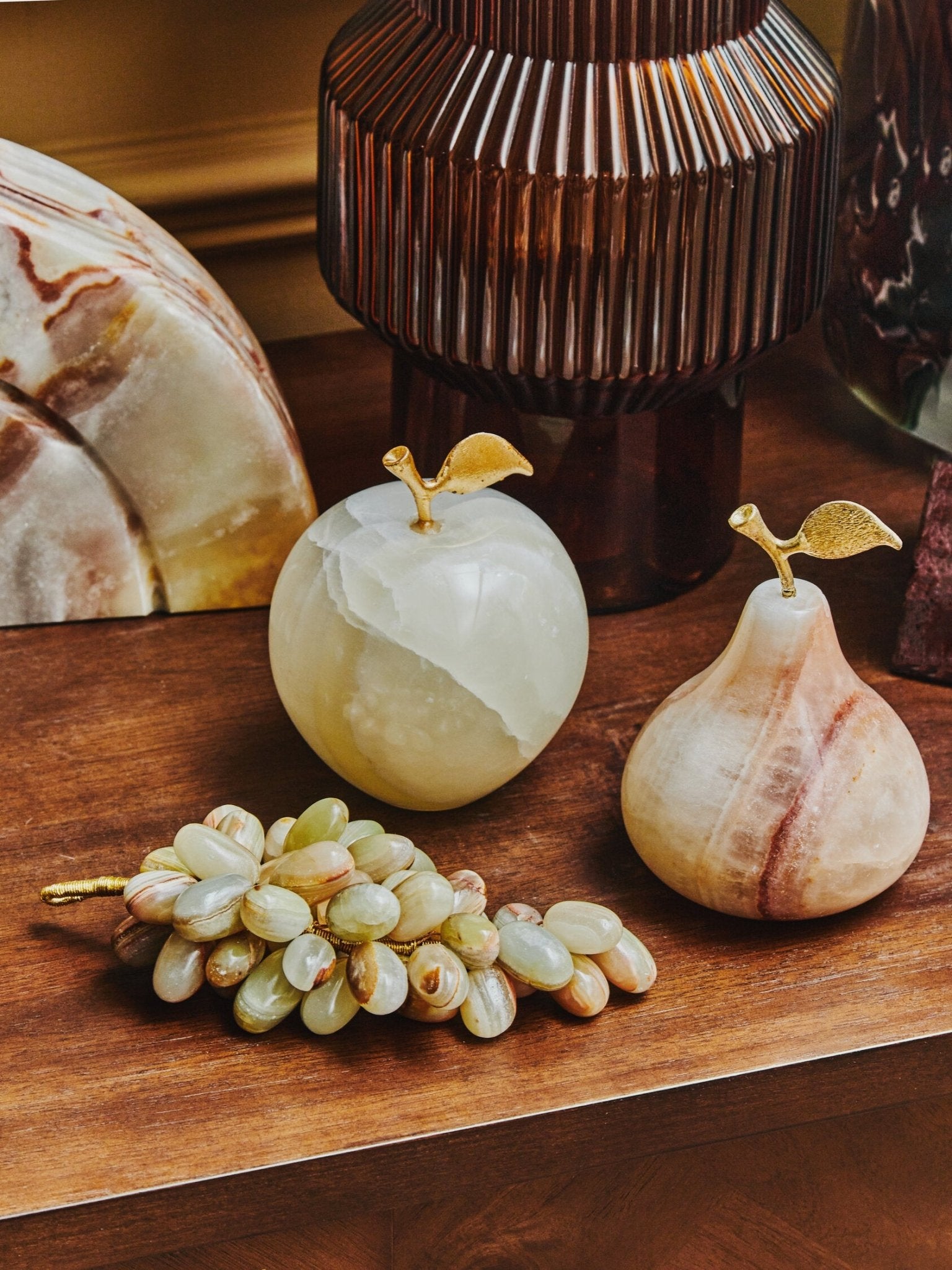 Oleena Onyx Decorative Apple | Luxury Home Accessories | Heulog Glow