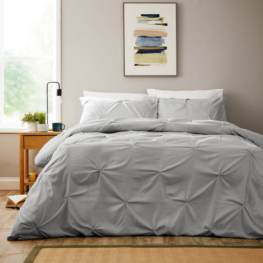 OLIVIA ROCCO Textured Pintuck Ruffles Pleated Microfibre Duvet Cover Set With Pillowcases | Luxury Home Accessories | Heulog Glow