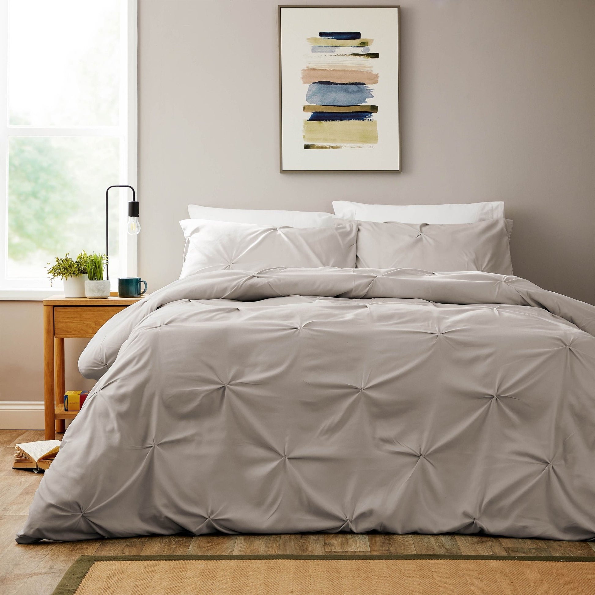 OLIVIA ROCCO Textured Pintuck Ruffles Pleated Microfibre Duvet Cover Set With Pillowcases | Luxury Home Accessories | Heulog Glow