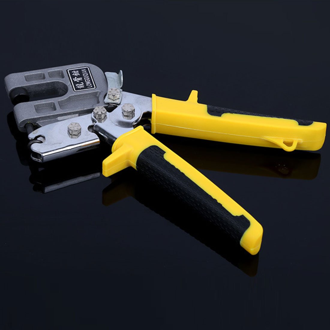 One-handed light steel keel forceps | Luxury Home Accessories | Heulog Glow