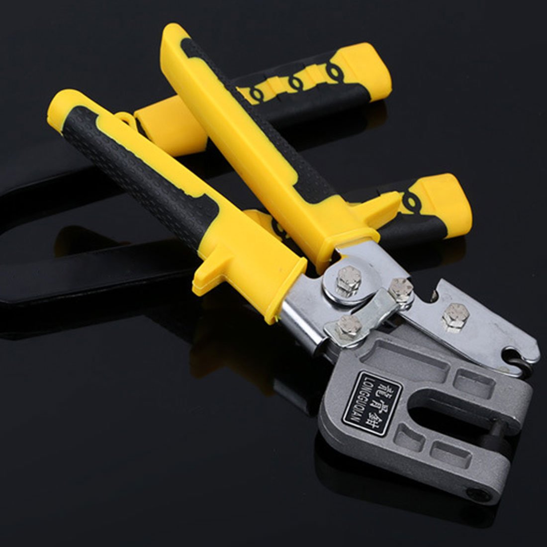 One-handed light steel keel forceps | Luxury Home Accessories | Heulog Glow