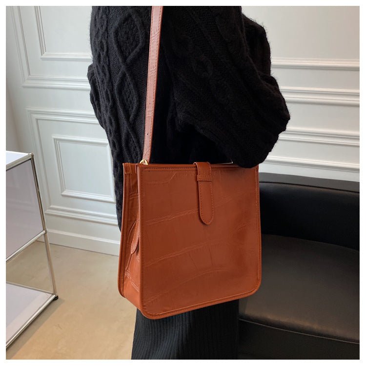 One-shoulder Messenger Retro Bucket Bag | Luxury Home Accessories | Heulog Glow