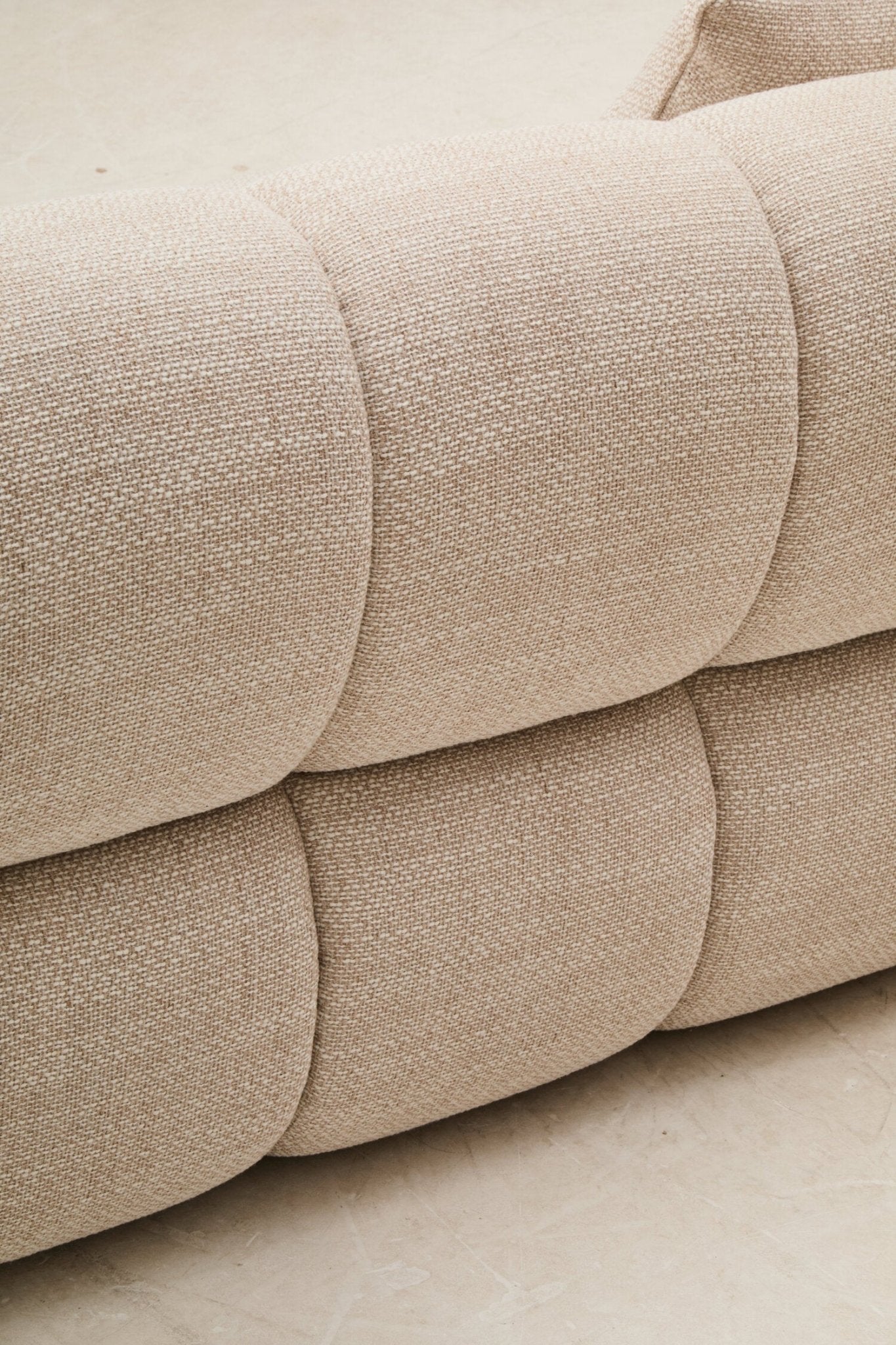 Ordona Cream Linen 3 Seater Curved Sofa | Luxury Home Accessories | Heulog Glow