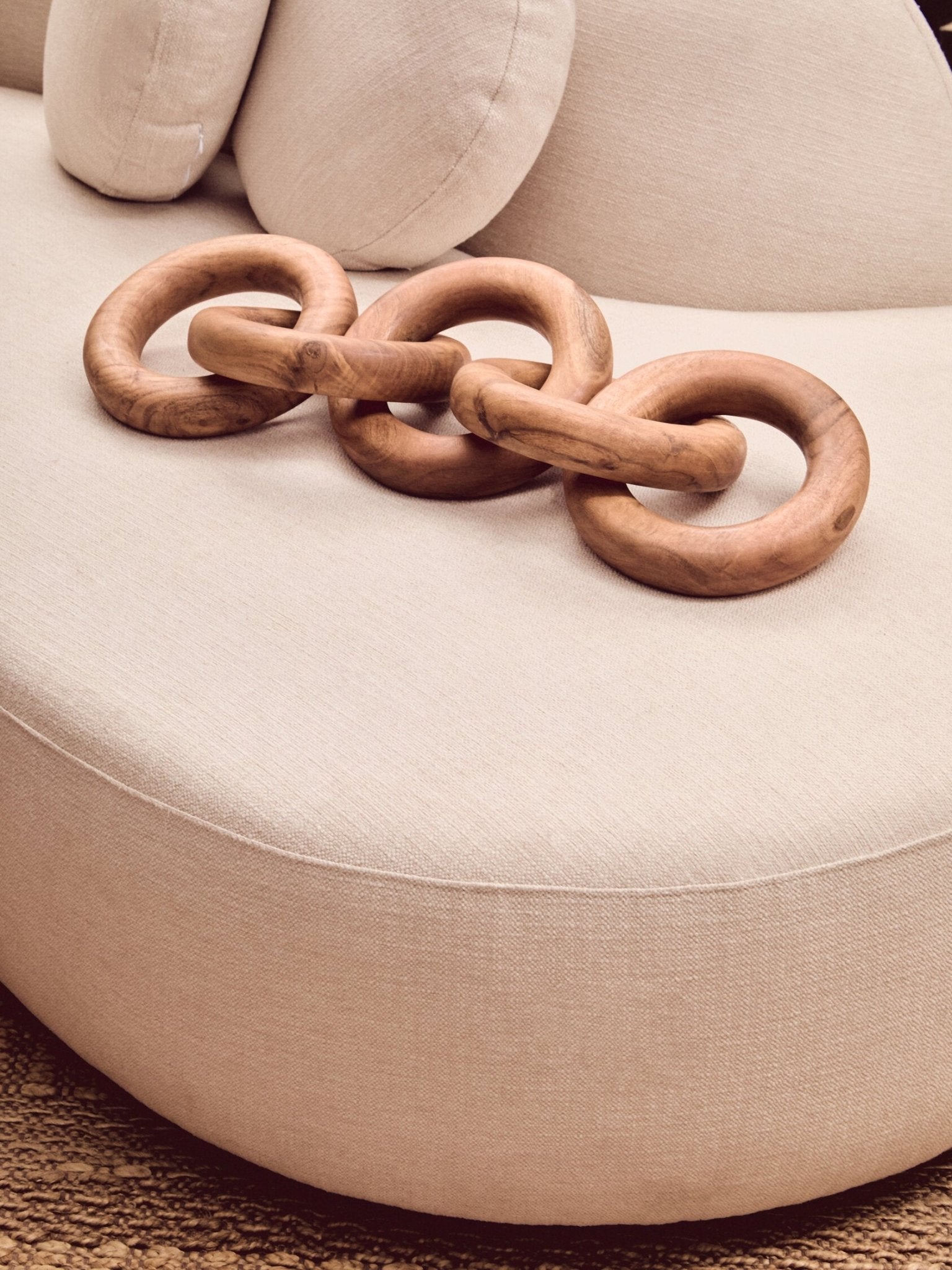 Ovada Cream Linen 3 Seater Curved Sofa | Luxury Home Accessories | Heulog Glow