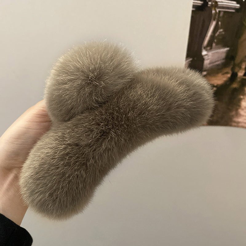 Oversized Rabbit Plush Grab Clip Senior Sense Light Luxury Hair Clip Female | Luxury Home Accessories | Heulog Glow