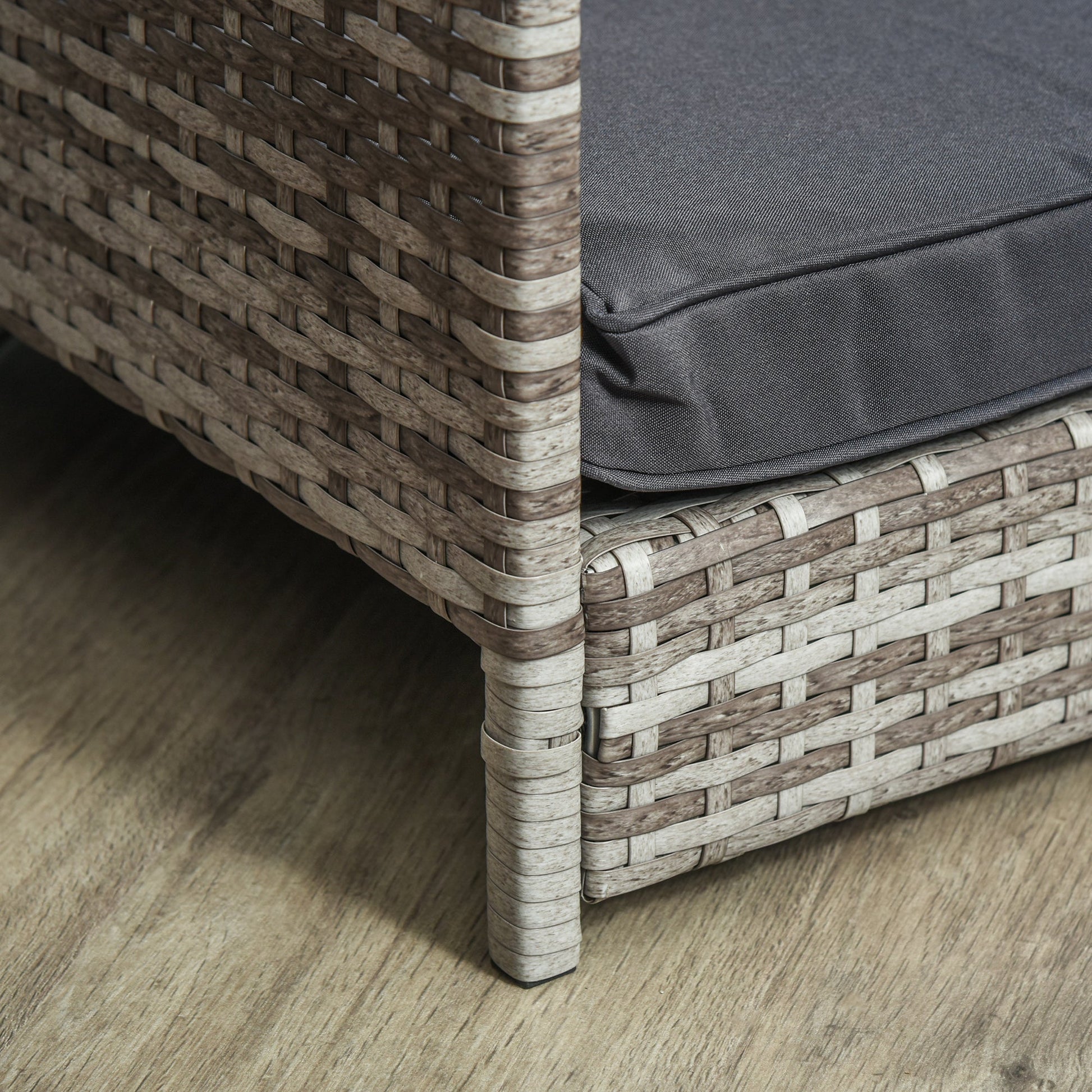 PawHut Wicker Dog House, Rattan Pet Bed with Soft Cushion | Luxury Home Accessories | Heulog Glow
