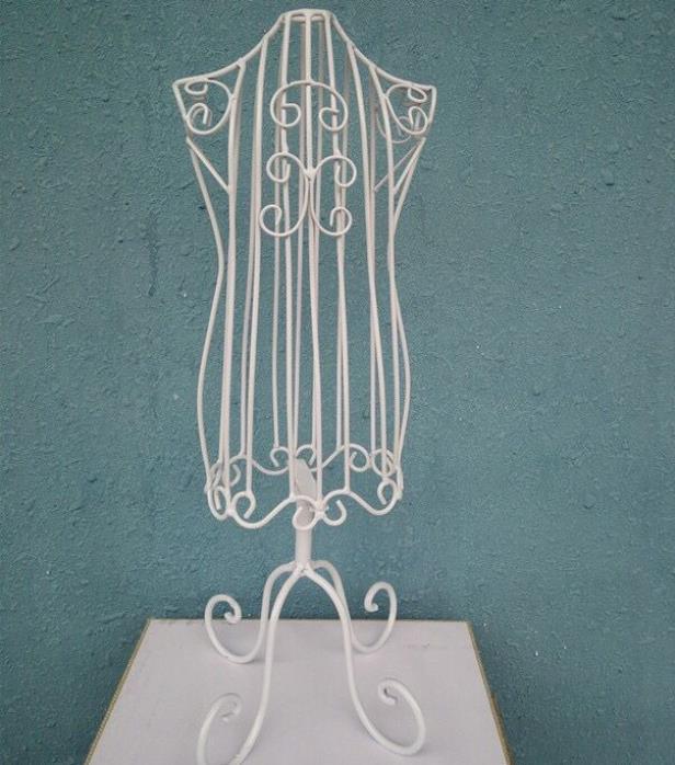 Pet Hanger Dog Clothes Display Rack Metal Rack | Luxury Home Accessories | Heulog Glow