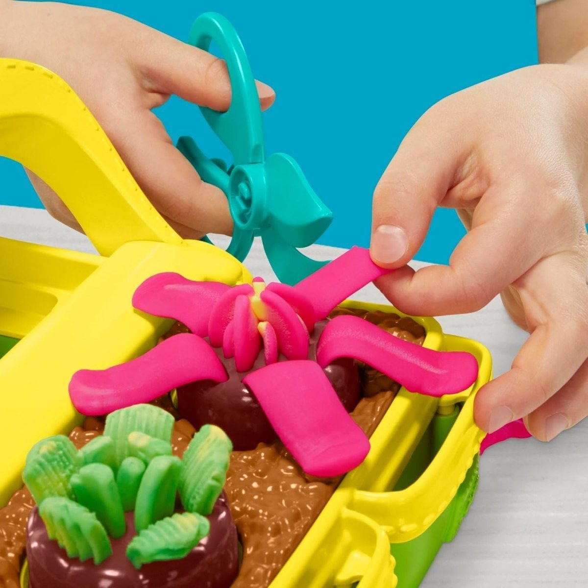 Play-Doh Blooming Flowers | Luxury Home Accessories | Heulog Glow