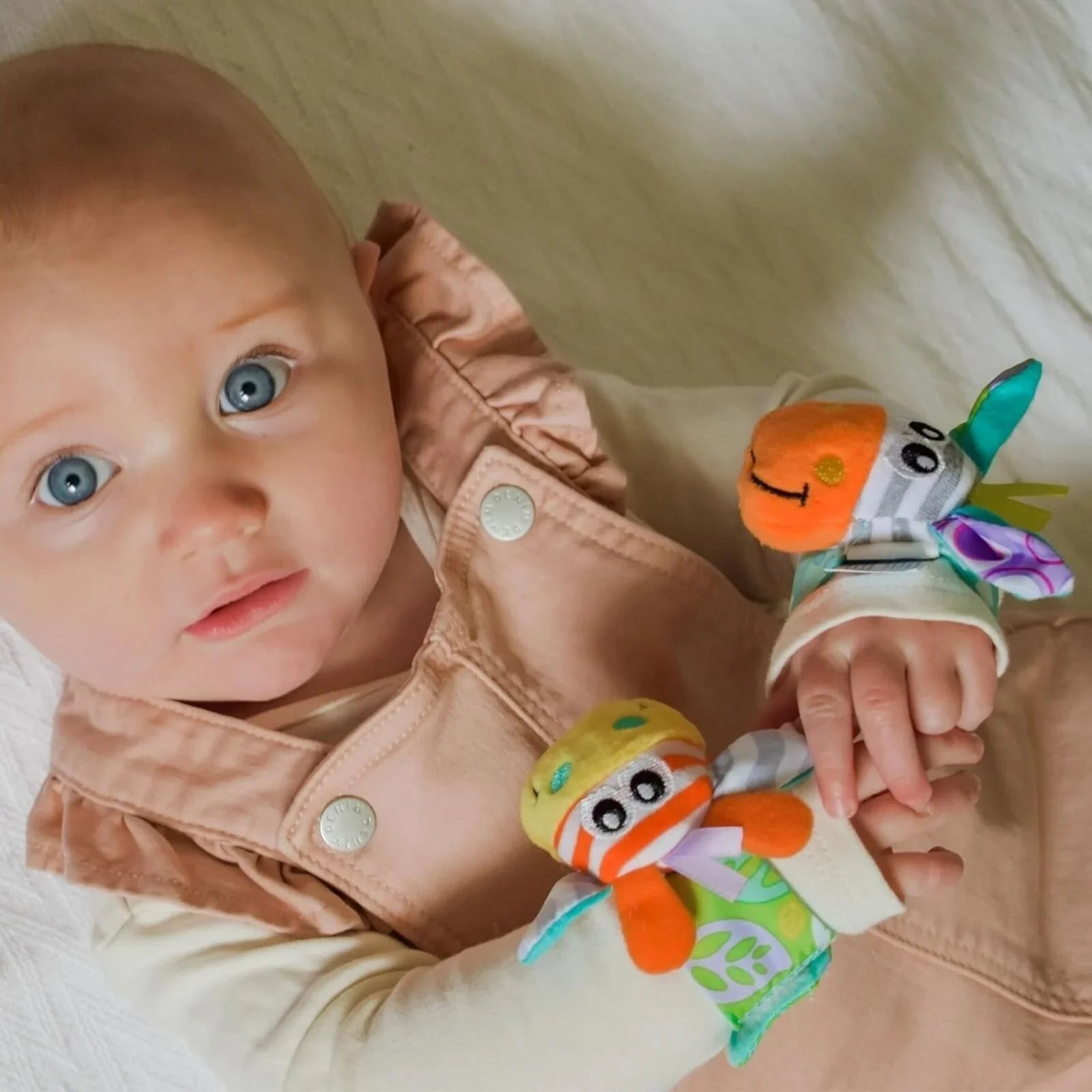 Playgro Jungle Wrist Rattle & Foot Finder | Luxury Home Accessories | Heulog Glow