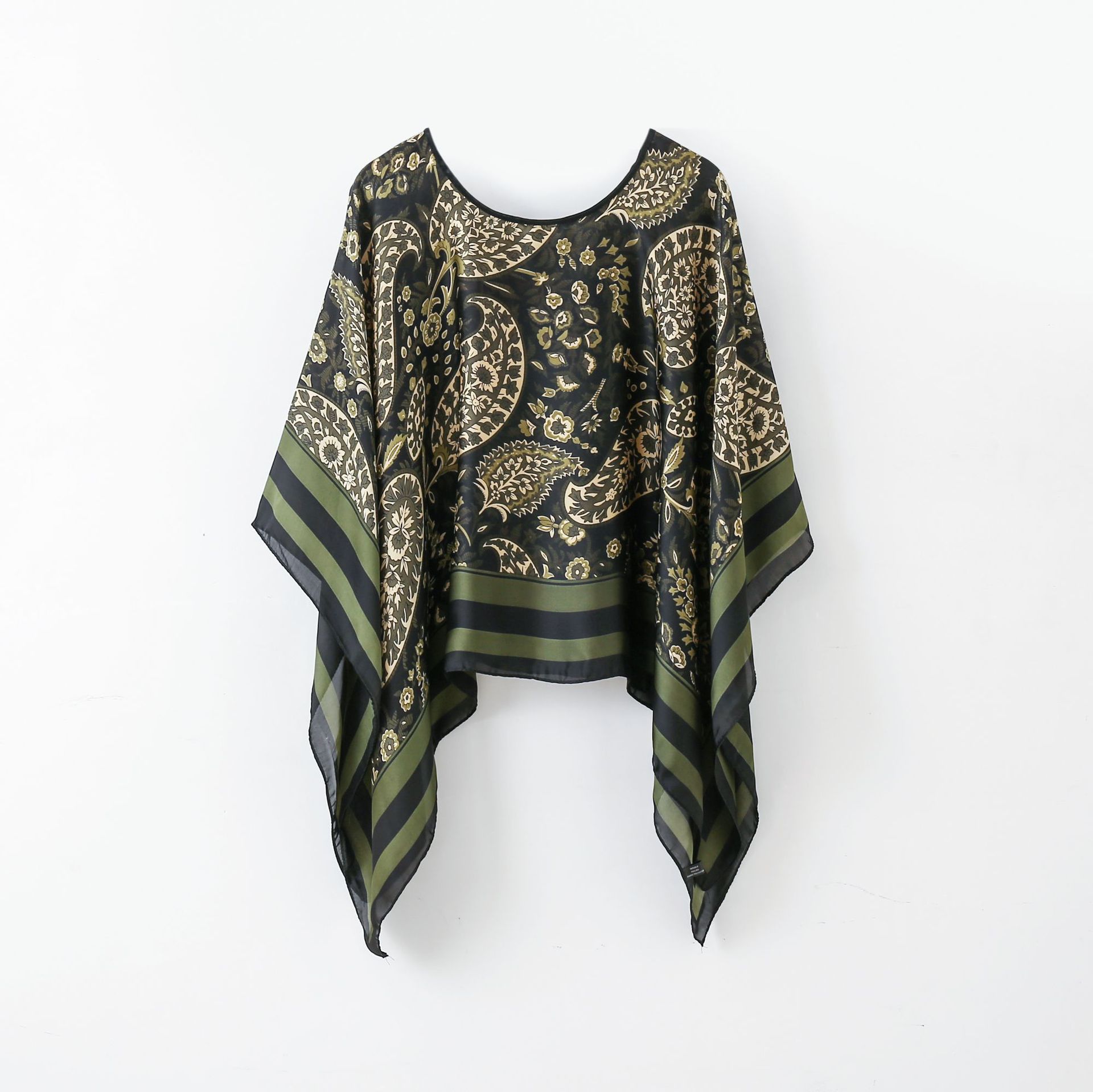 Pullover Shawl Outerwear Cover-up Multifunctional Scarf | Luxury Home Accessories | Heulog Glow
