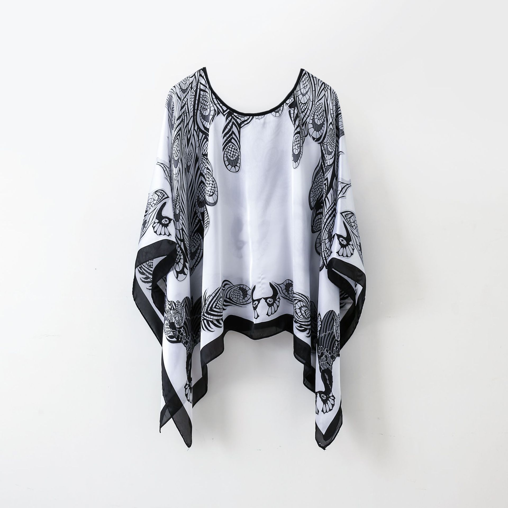 Pullover Shawl Outerwear Cover-up Multifunctional Scarf | Luxury Home Accessories | Heulog Glow