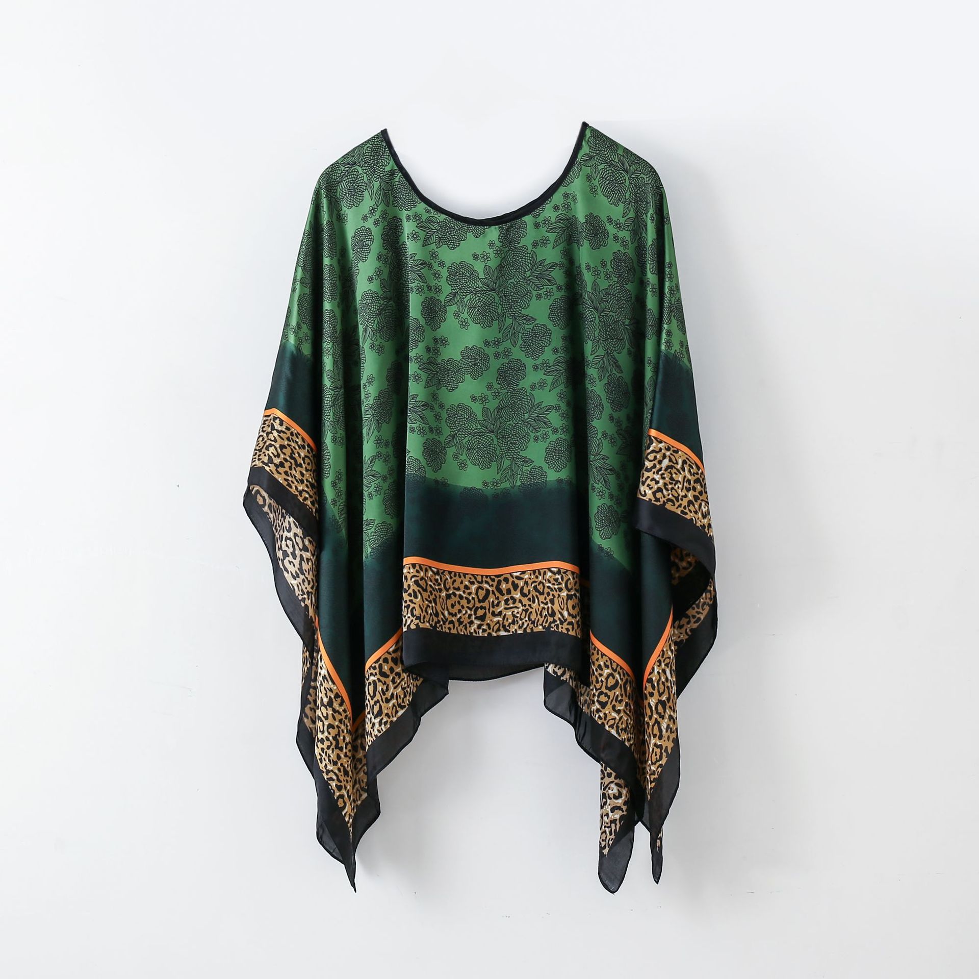 Pullover Shawl Outerwear Cover-up Multifunctional Scarf | Luxury Home Accessories | Heulog Glow