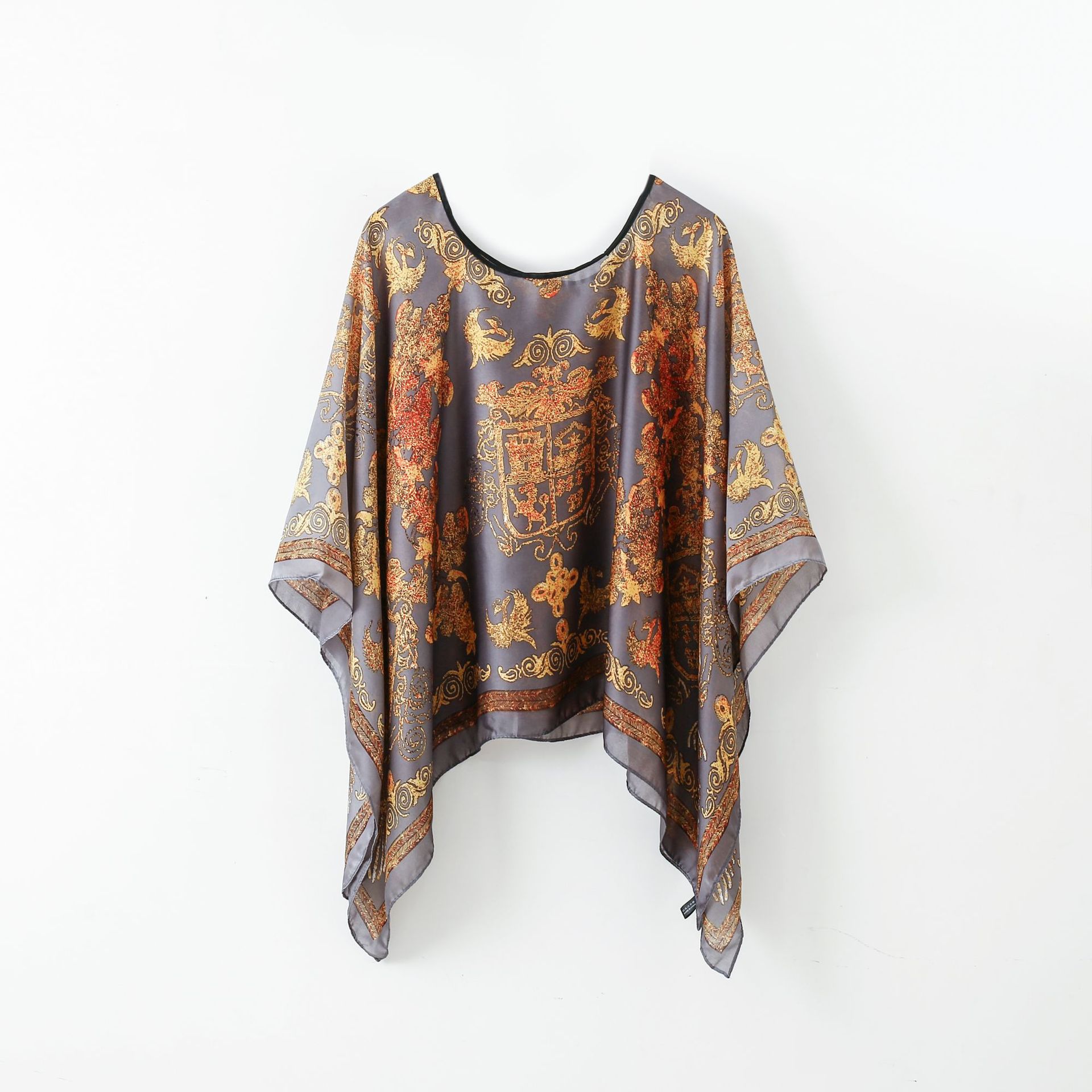 Pullover Shawl Outerwear Cover-up Multifunctional Scarf | Luxury Home Accessories | Heulog Glow