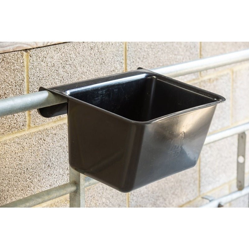 Red Gorilla Plas Hanging Manger Stable Feeder Black | Luxury Home Accessories | Heulog Glow