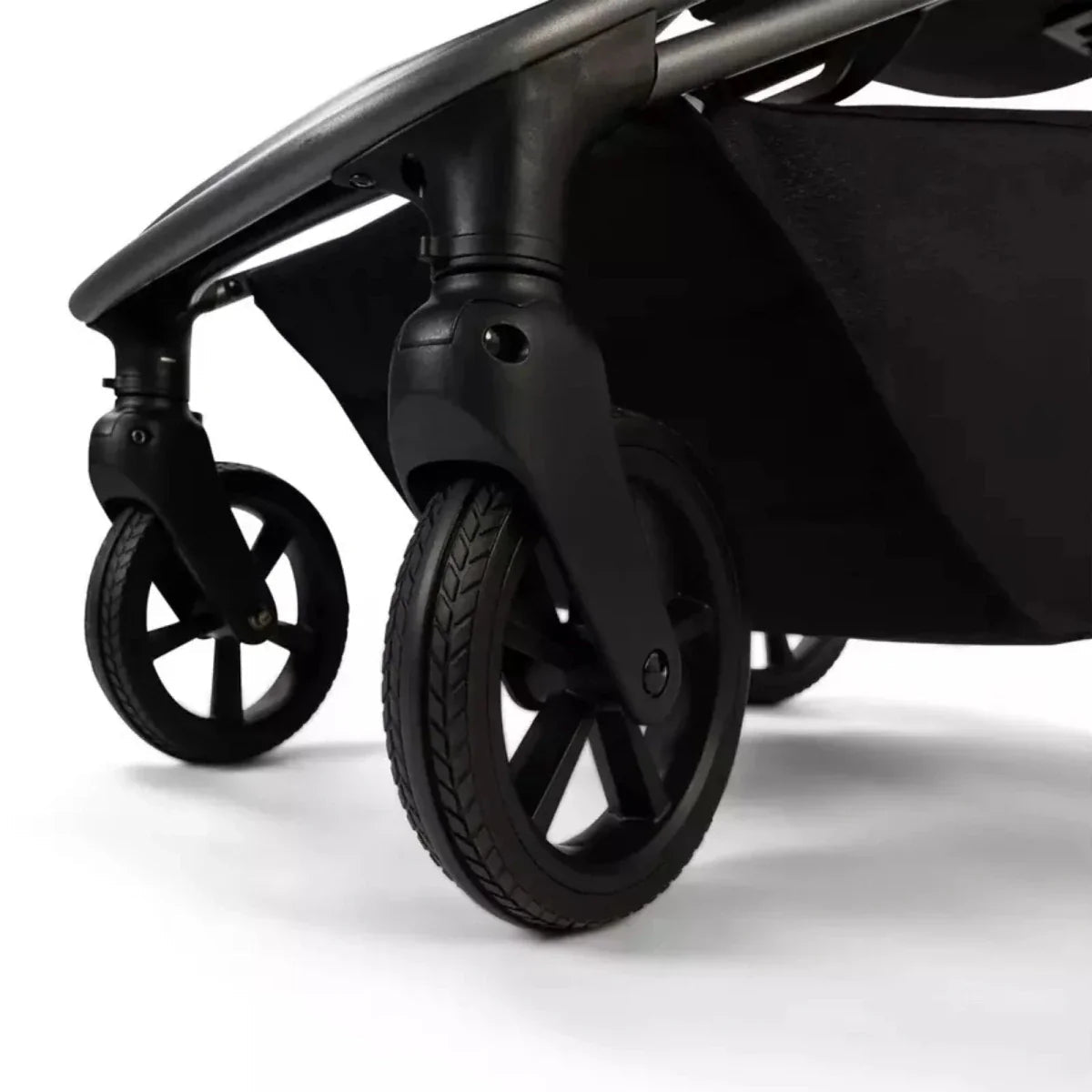Red Kite Push Me Cruise 3-in-1 Travel System - Onyx | Luxury Home Accessories | Heulog Glow