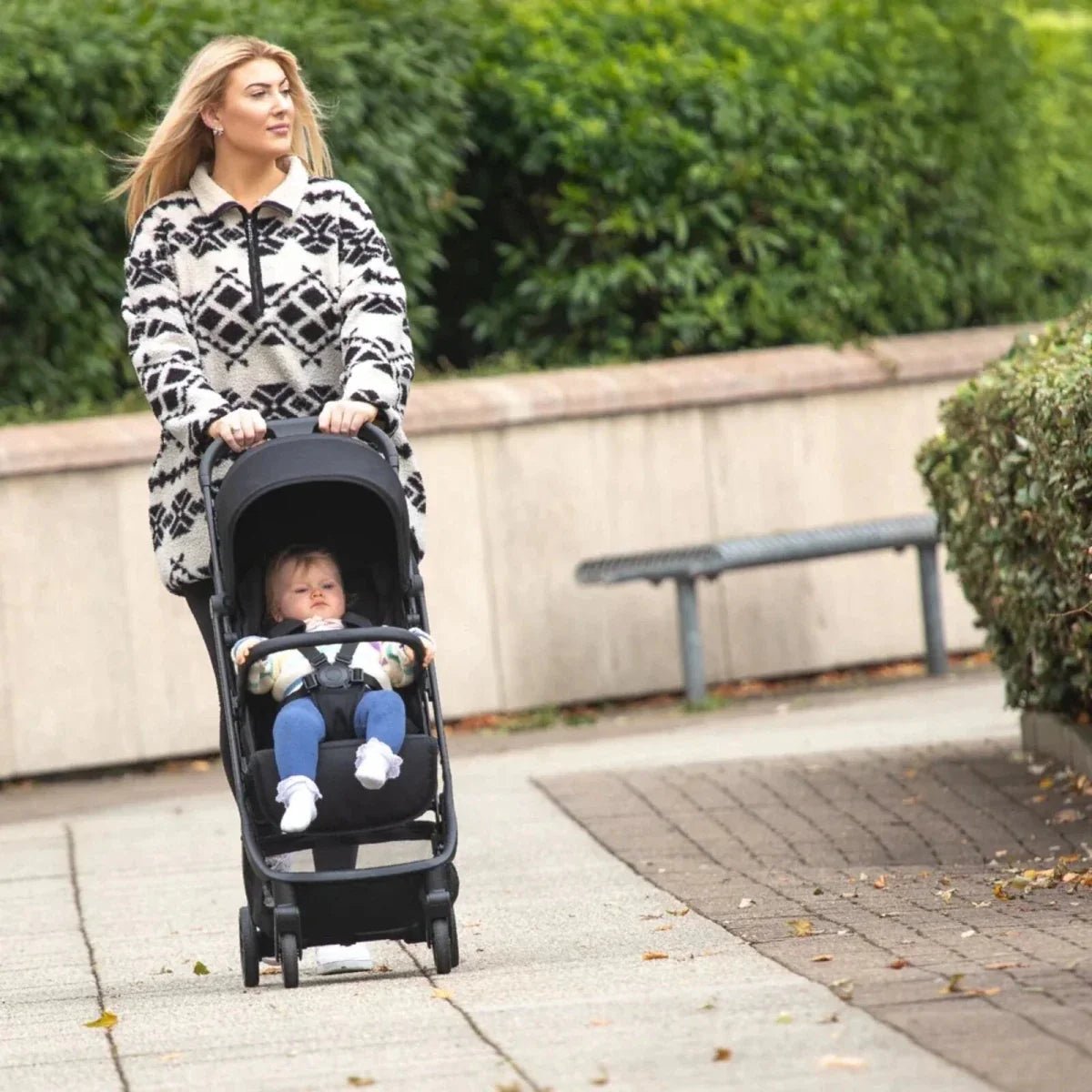 Red Kite Push Me Explor Stroller - Black | Luxury Home Accessories | Heulog Glow