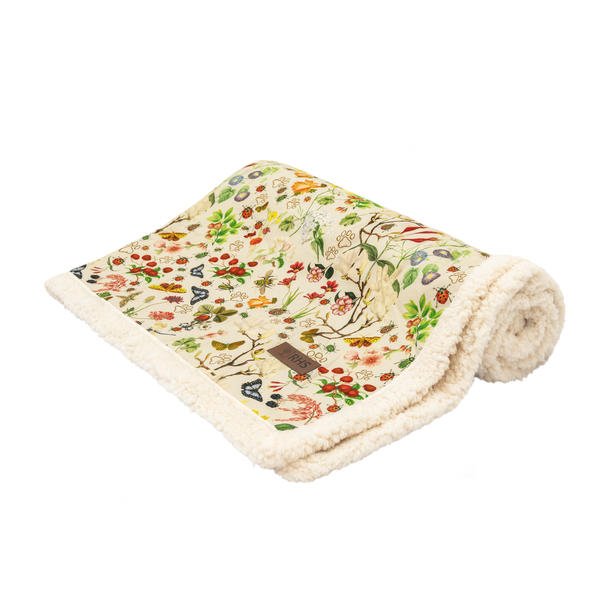 RHS Pets in the Garden Printed Sherpa Blanket | Luxury Home Accessories | Heulog Glow