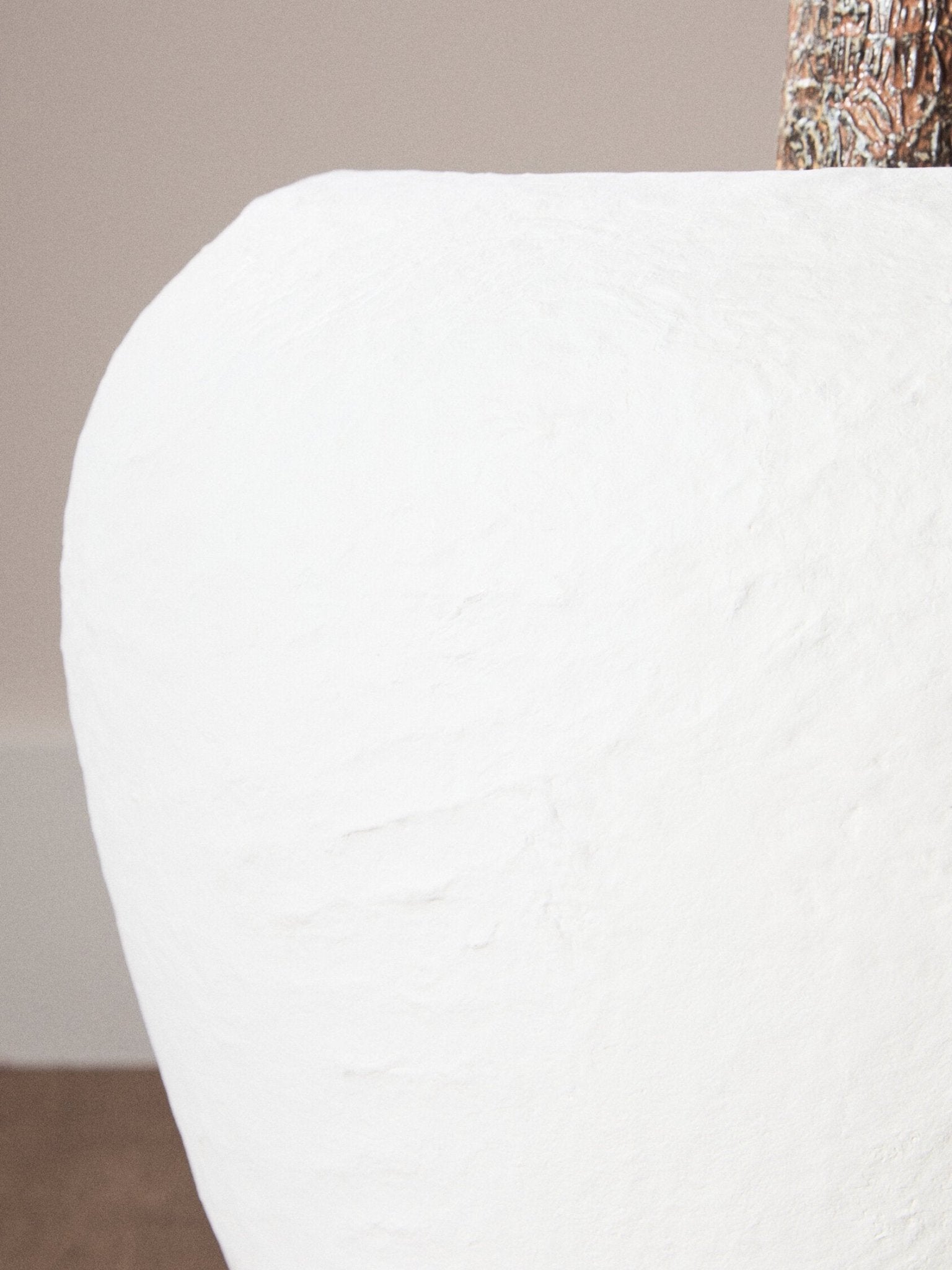 Sanai Cotton Mache Large White Planter | Luxury Home Accessories | Heulog Glow