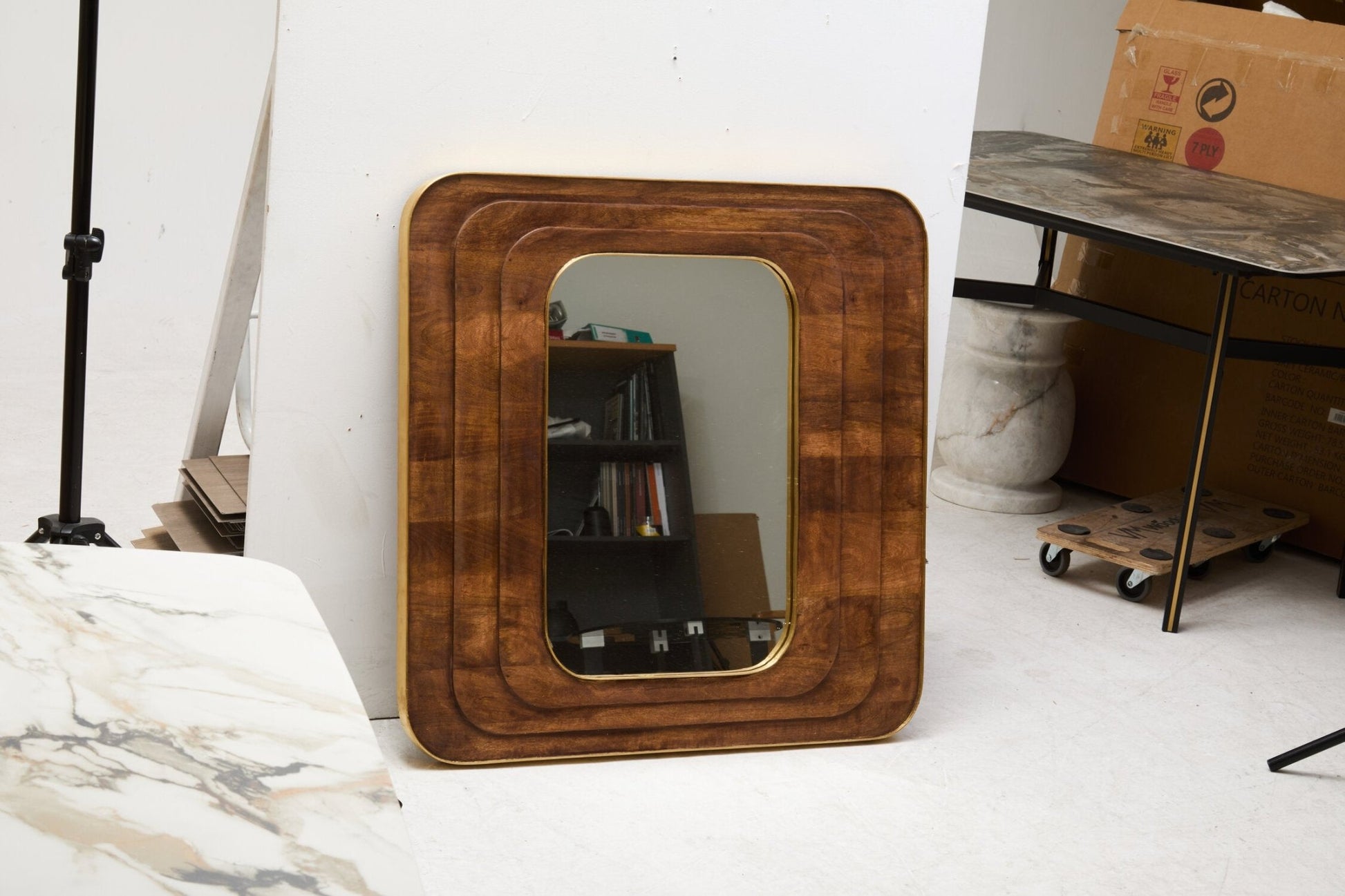Sangar Mango Wood Carved Wall Mirror | Luxury Home Accessories | Heulog Glow