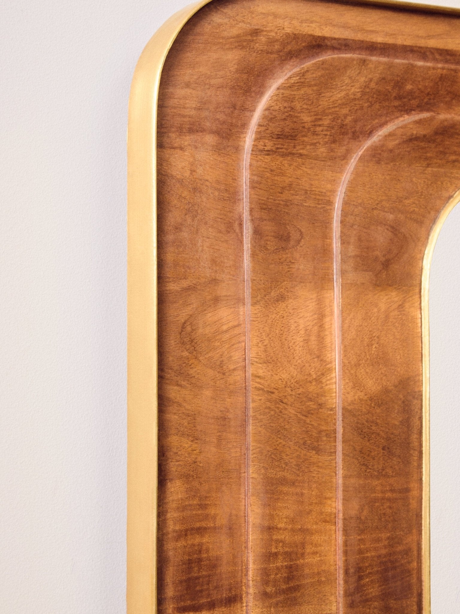 Sangar Mango Wood Carved Wall Mirror | Luxury Home Accessories | Heulog Glow