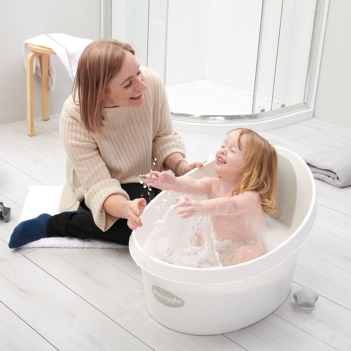 Shnuggle Toddler Bath Tub - White With Light Grey Backrest | Luxury Home Accessories | Heulog Glow