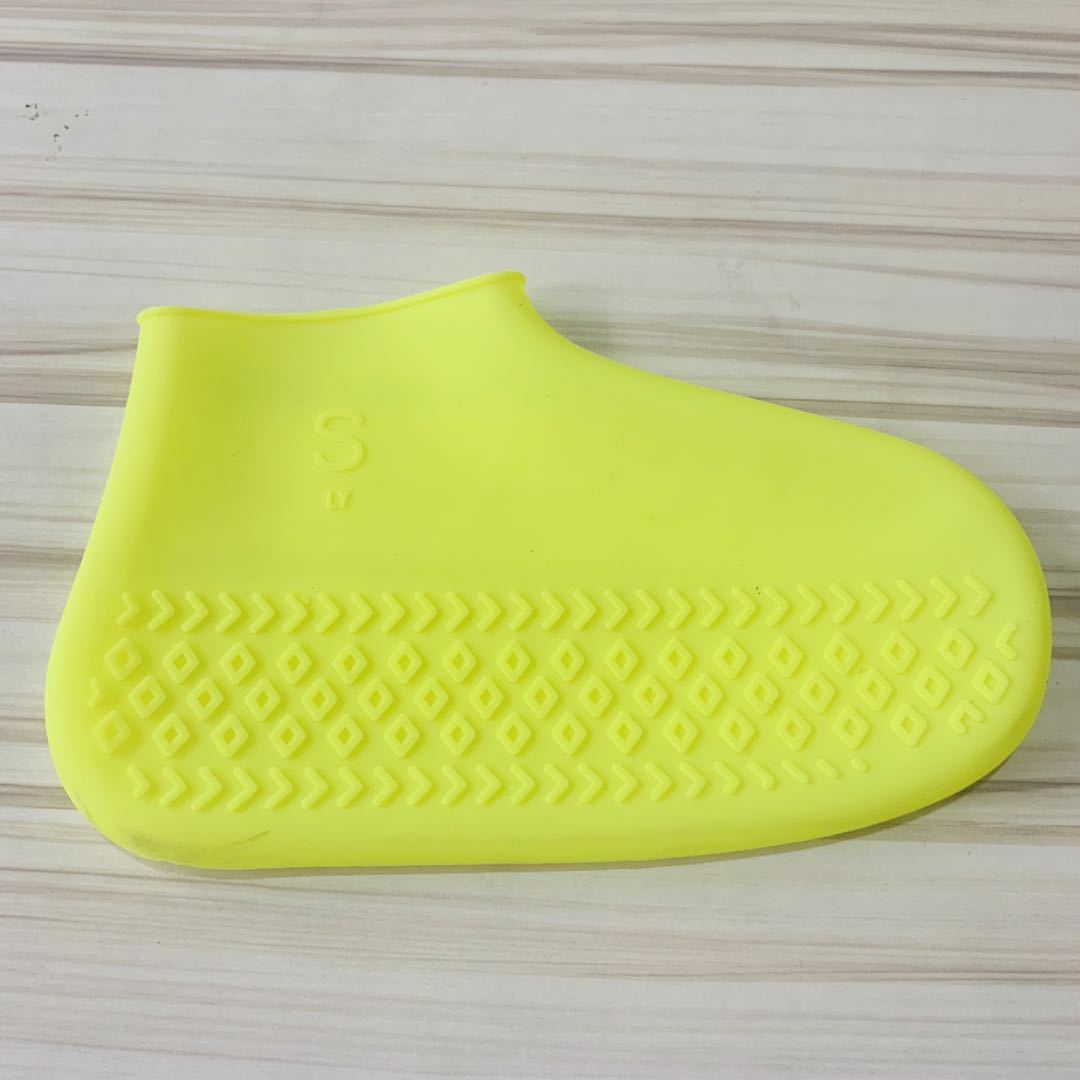 Silicone Shoe Cover Waterproof Rainproof Anti-slip Sleeve | Luxury Home Accessories | Heulog Glow